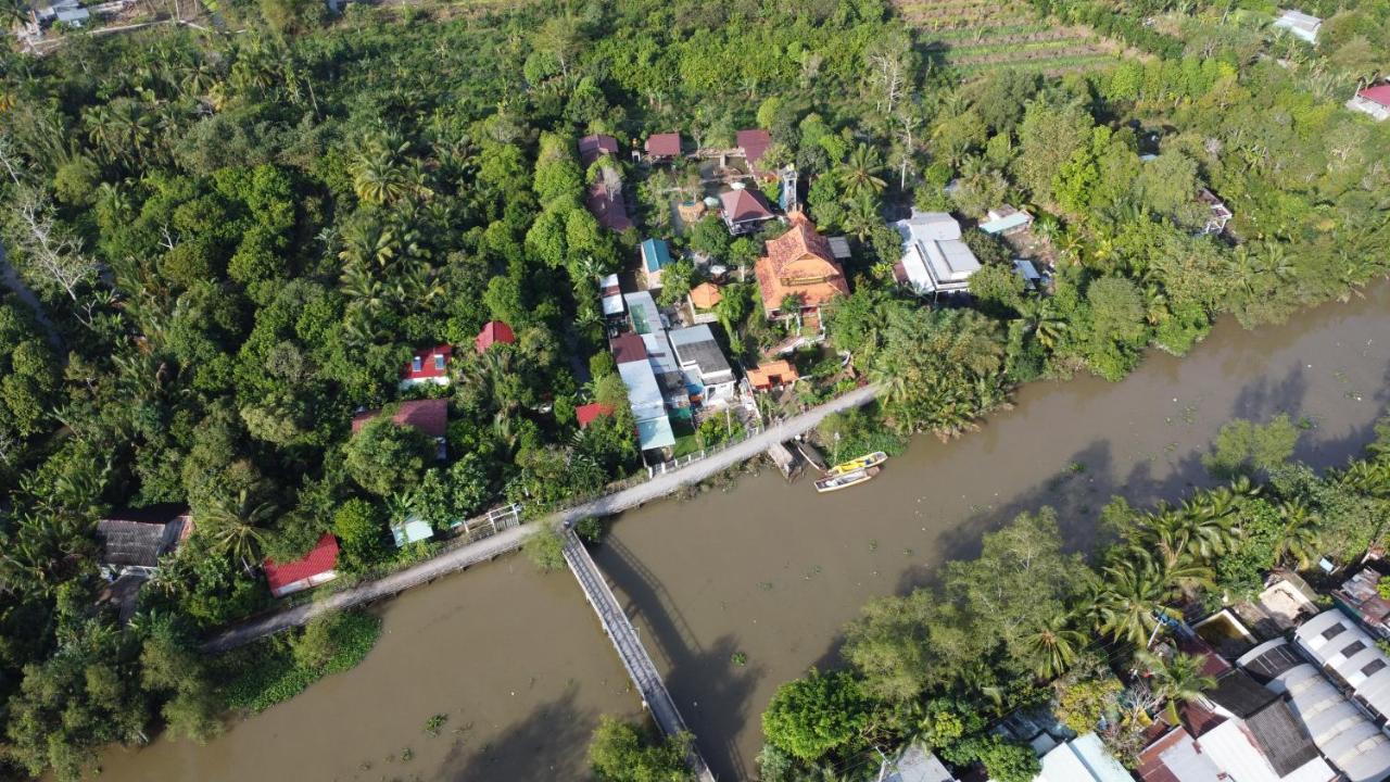 Brown House Resort Cần Thơ Exterior foto