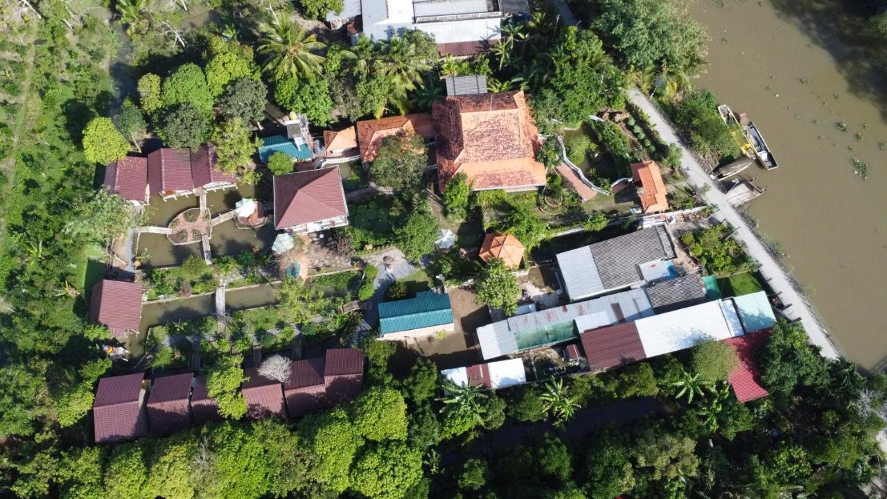 Brown House Resort Cần Thơ Exterior foto