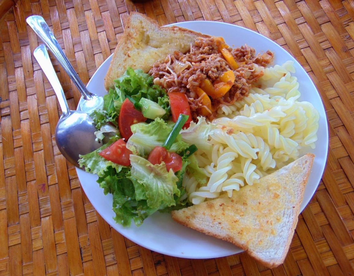 Brown House Resort Cần Thơ Exterior foto