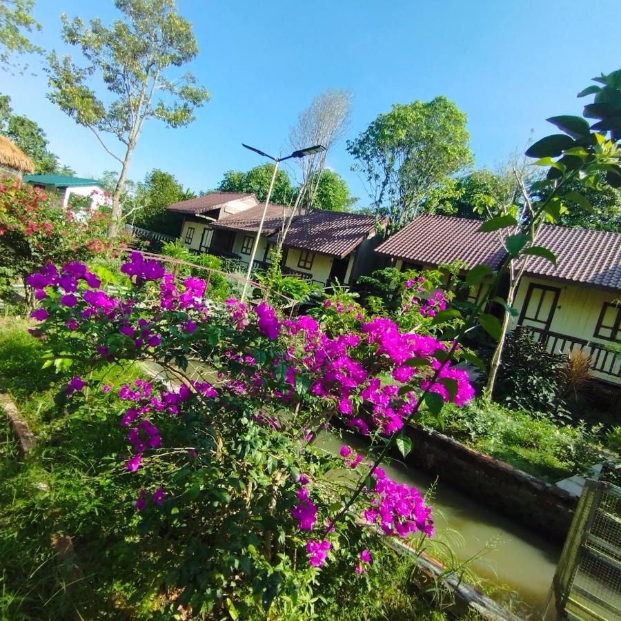 Brown House Resort Cần Thơ Exterior foto