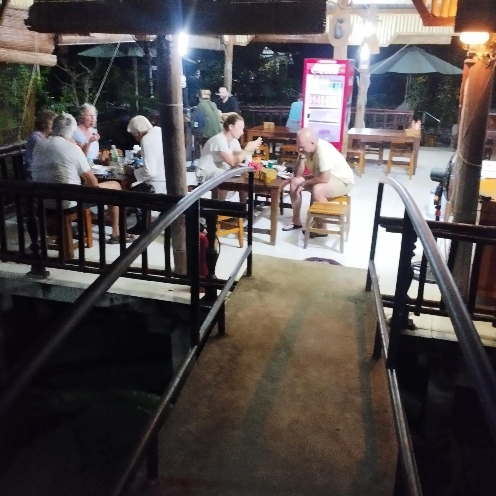 Brown House Resort Cần Thơ Exterior foto